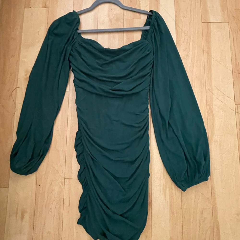 green long sleeve mini dress